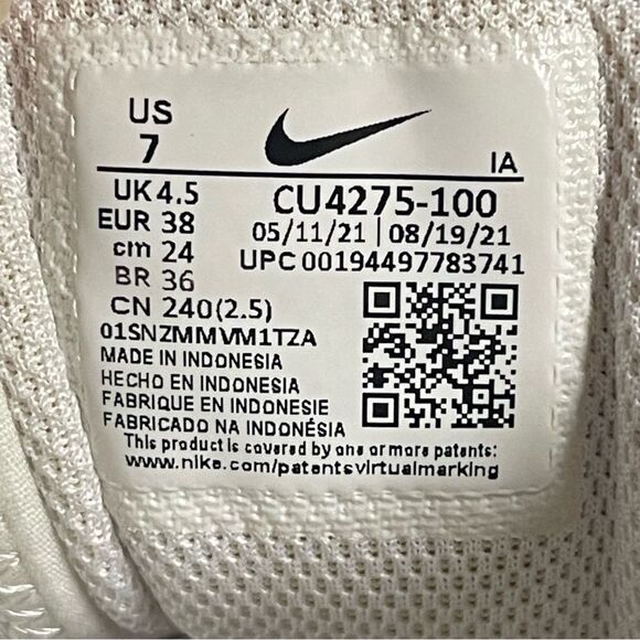 Nike Air Max Volley Women's White Sneakers Size 7 - Picture 3 of 16